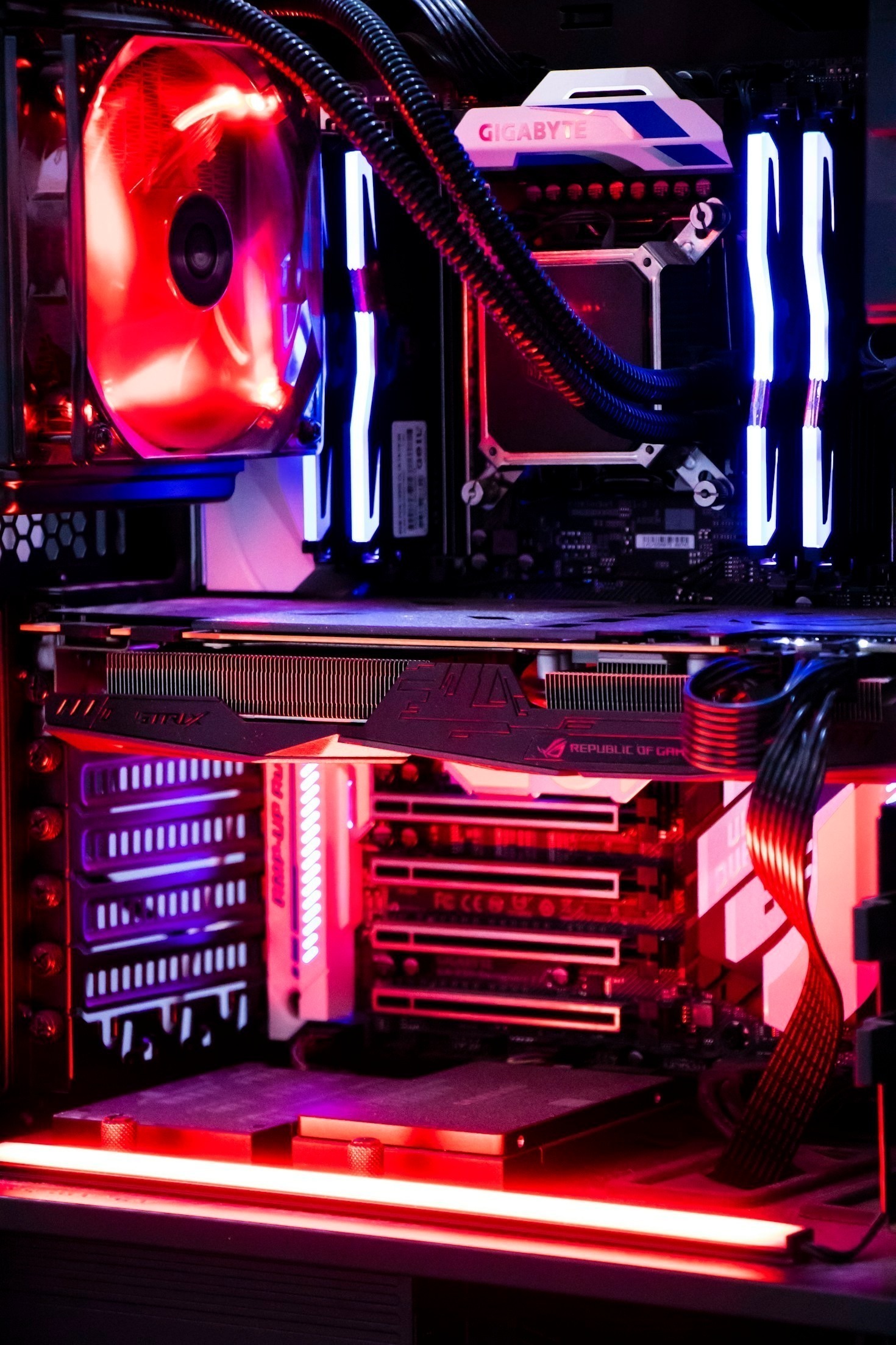 How Custom PCs Enhance Your Gaming Experience